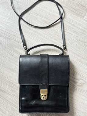 The Trend Black Leather Crossbody Messenger Bag with Top Handle and Gold Lock